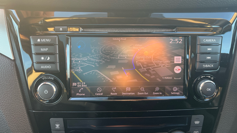 Nissan Qashqai 1.3 DiG-T Tekna 5dr Petrol Hatchback